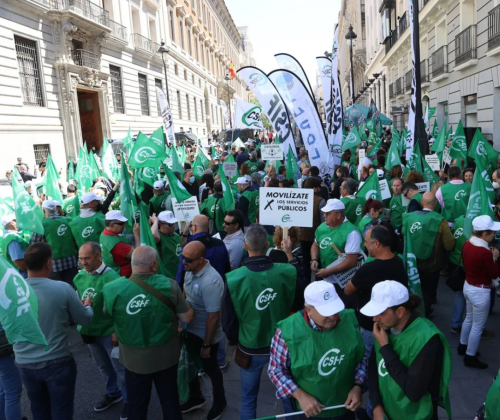 Los altos funcionarios del Estado llevan al Gobierno ante los tribunales por hacer fijos a interinos sin examen